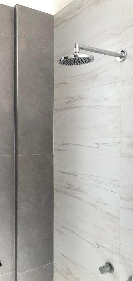 Habitaciones En Suite Balcarce 布宜诺斯艾利斯 外观 照片