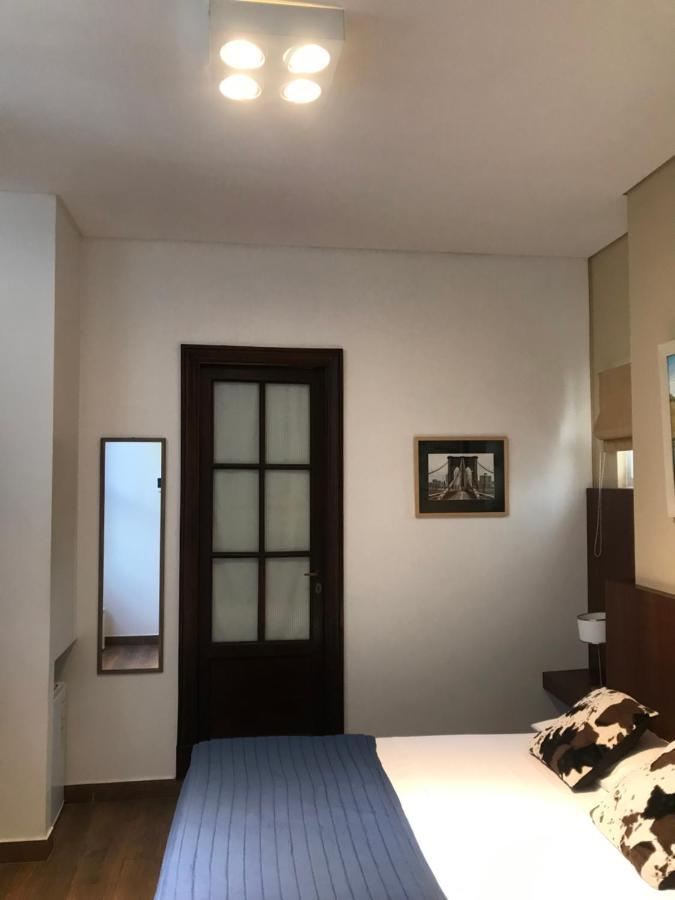 Habitaciones En Suite Balcarce 布宜诺斯艾利斯 外观 照片