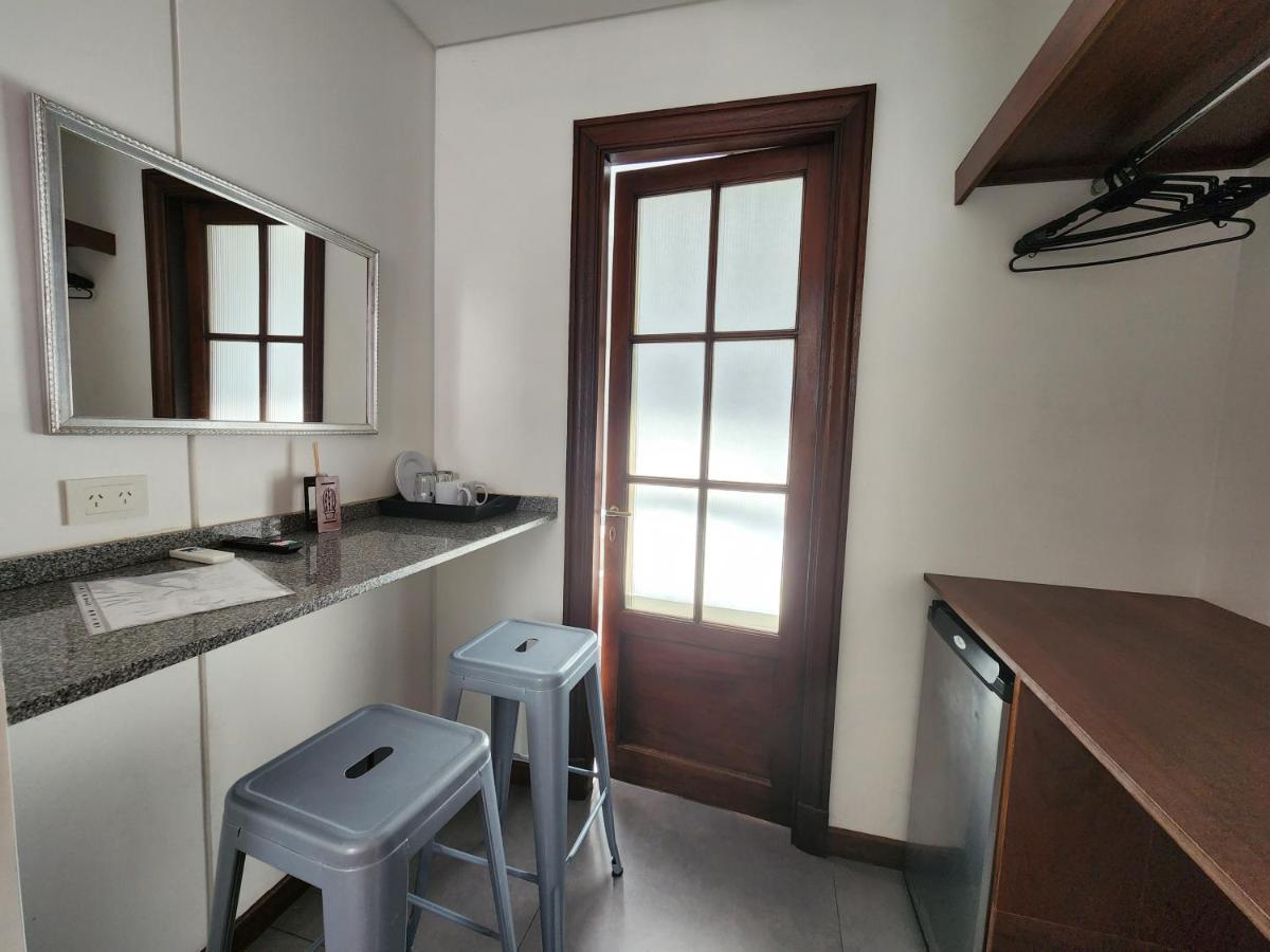 Habitaciones En Suite Balcarce 布宜诺斯艾利斯 外观 照片